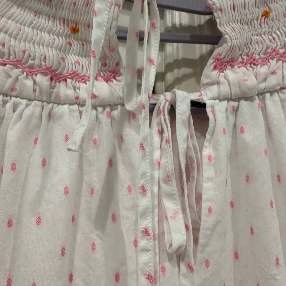 hunter bell top.  gathered neckline with ties.